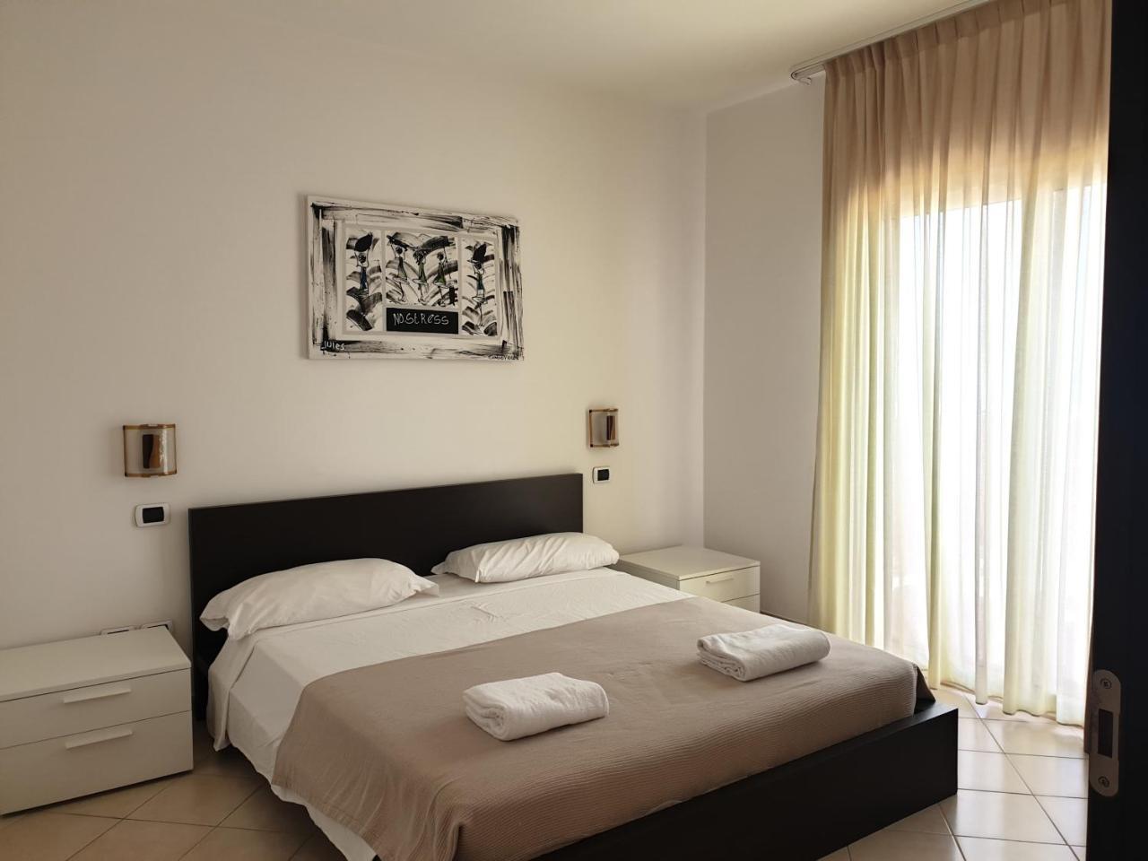 Aparthotel Por Do Sol ซาลเรย์ ภายนอก รูปภาพ