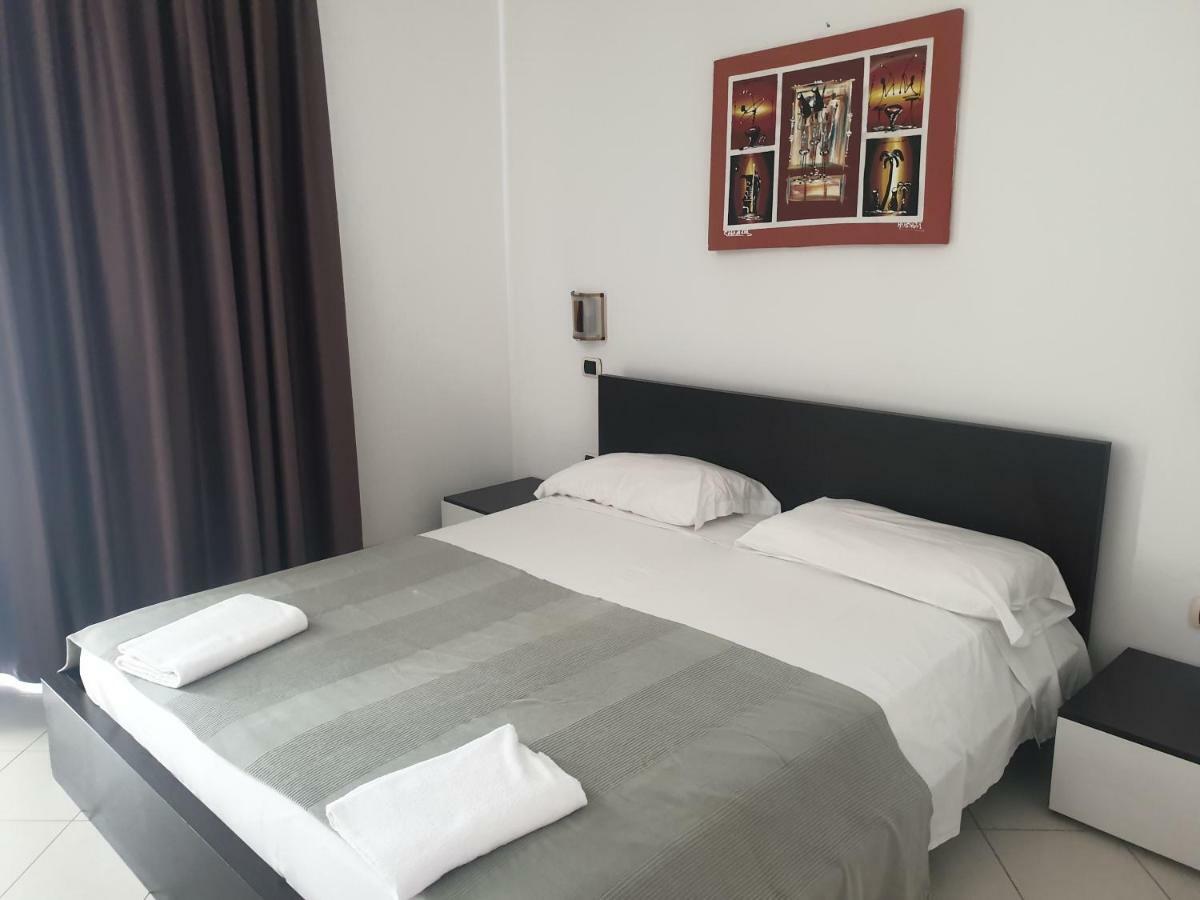 Aparthotel Por Do Sol ซาลเรย์ ภายนอก รูปภาพ